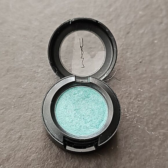 MAC Cosmetics Other - MAC Aqua "Aquadisiac" EYE SHADOW perfect for Beach Vacation or Cocktails!